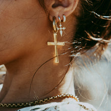 Load image into Gallery viewer, bordeaux earrings
